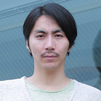 ���{����